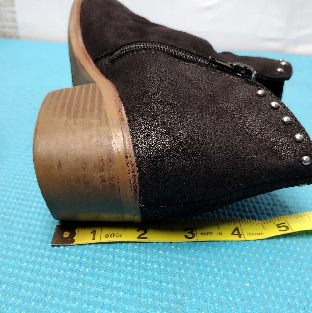 MIA Womens Studded Ankle Booties Faux Leather Side Zip 8.5